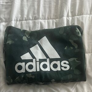 boys size large adidas camo hoodie